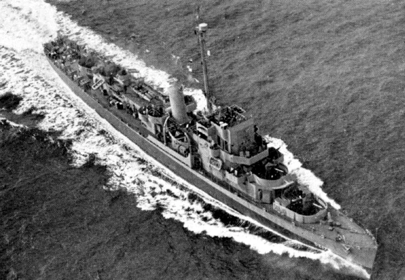 Brazilian destroyer Bertioga