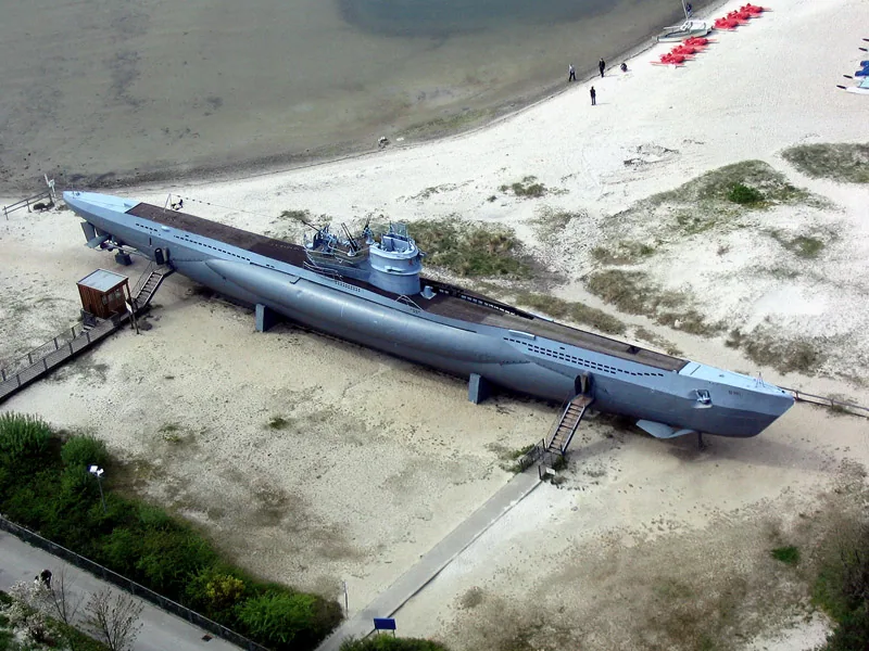German submarine U-1105