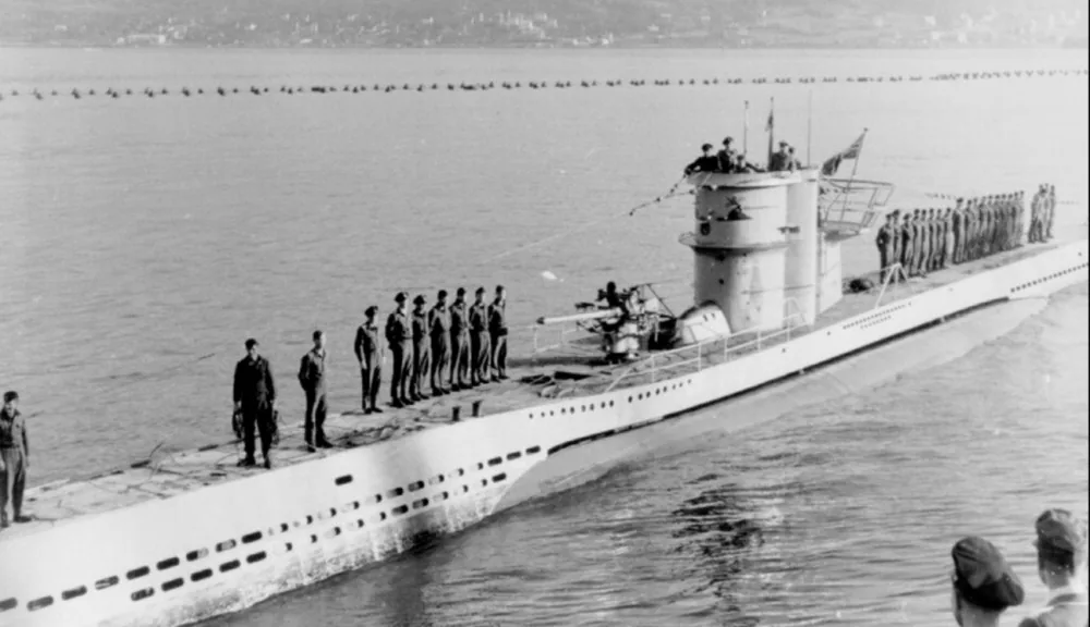 German submarine U-963