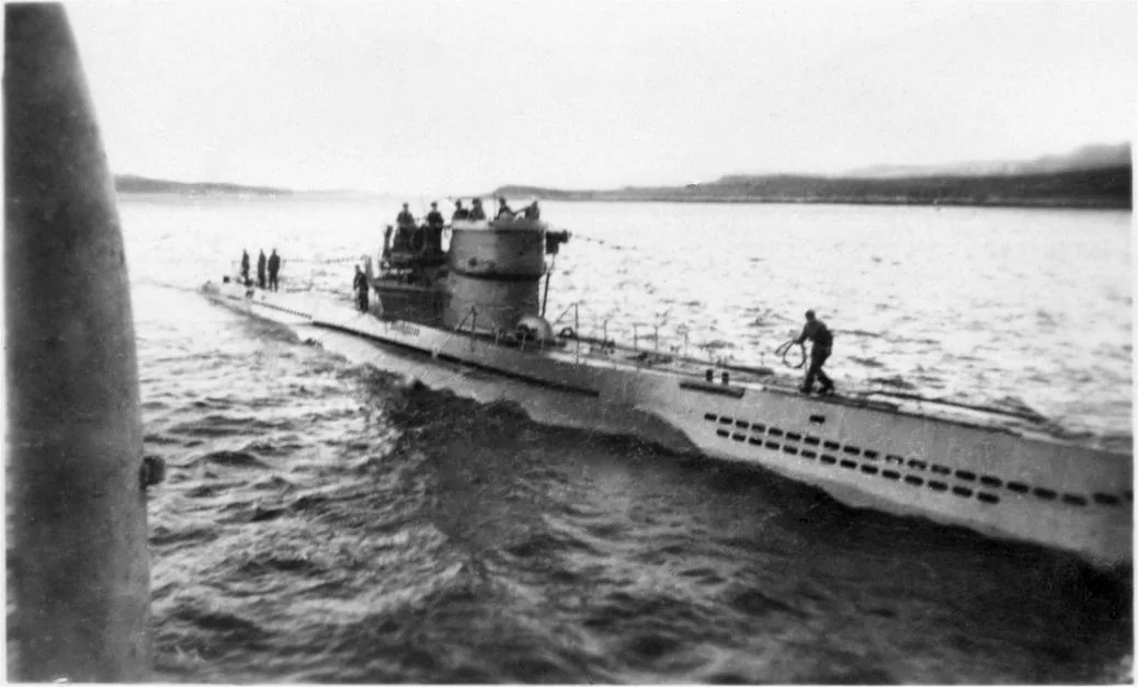 German submarine U-992