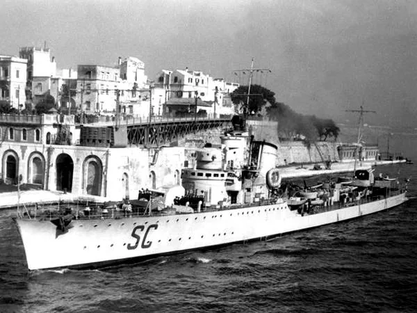 Italian destroyer Scirocco