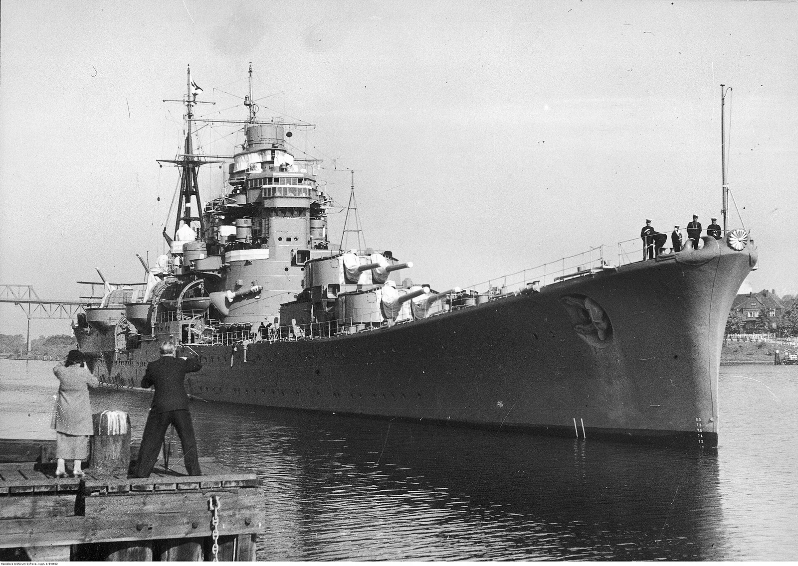 Japanese cruiser Ashigara