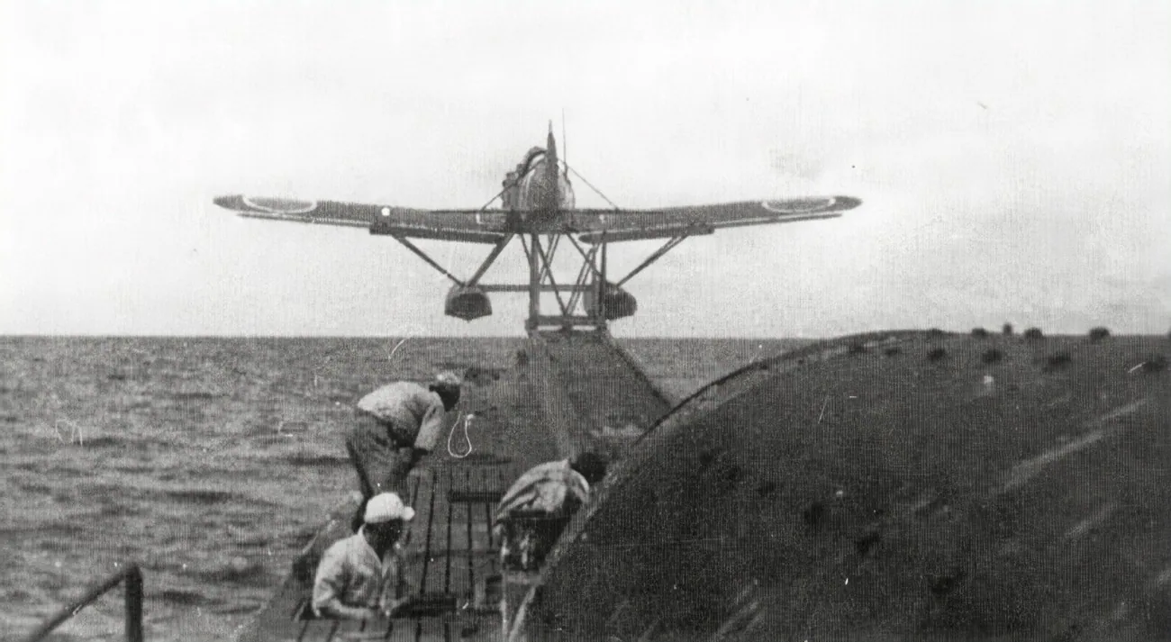 Japanese submarine I-25