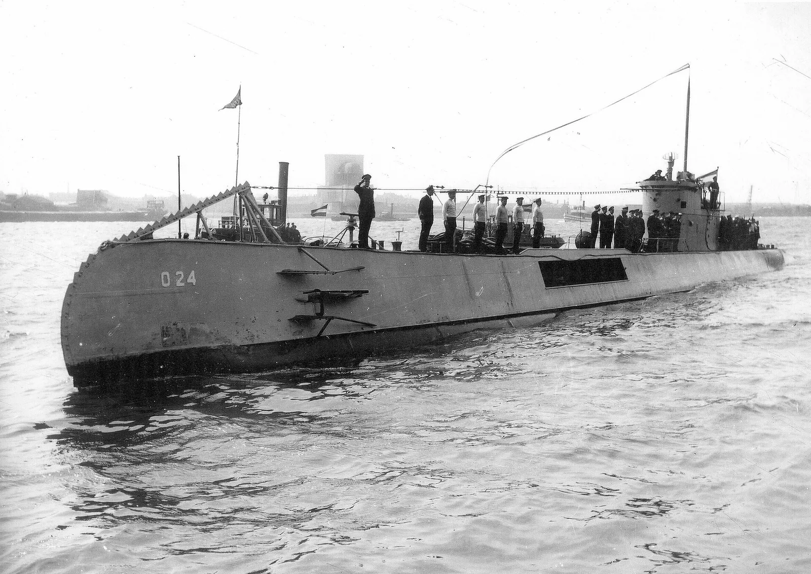 HNLMS O 24