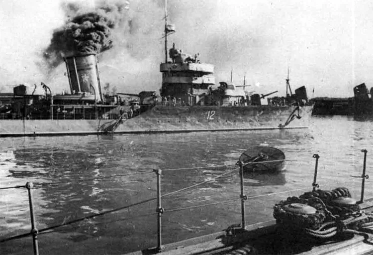 Soviet destroyer Kharkov