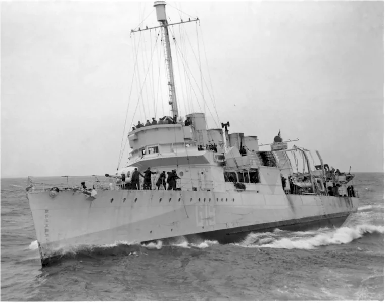 HMCS Leamington (G19)