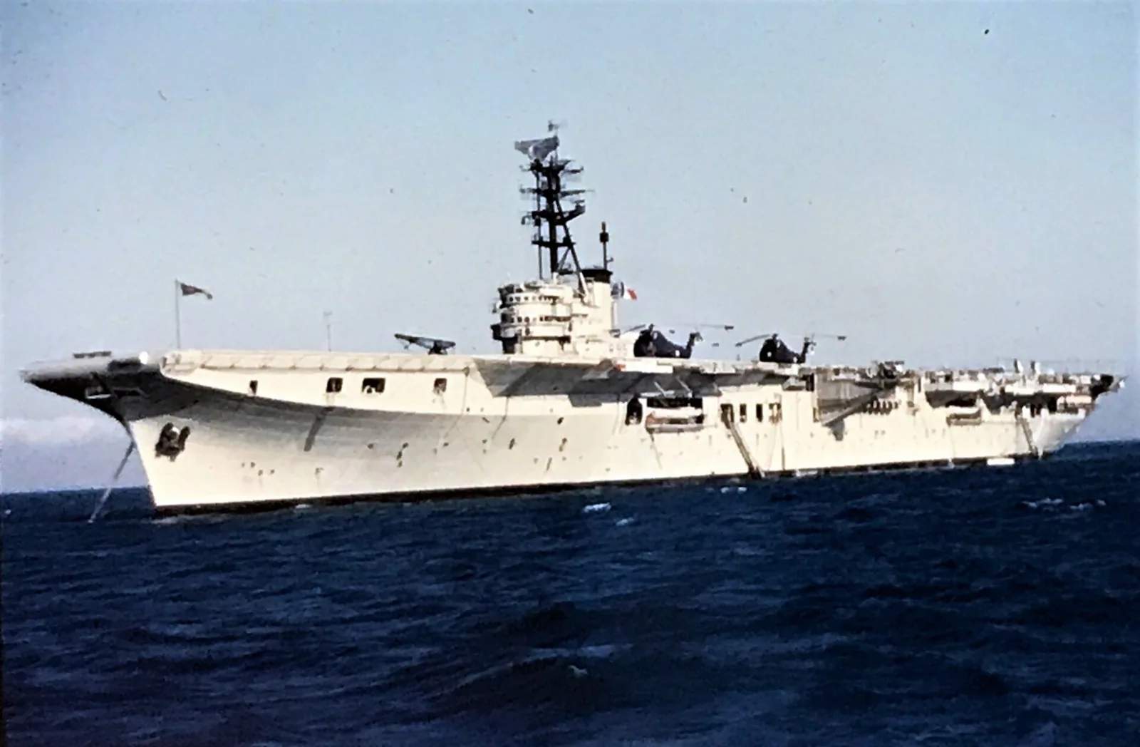 HMS Colossus (R15)