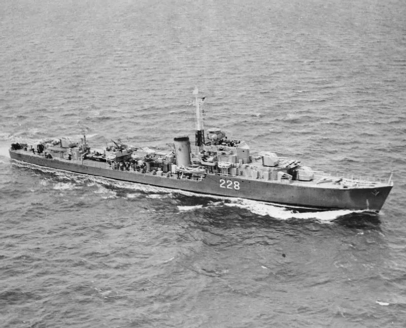 HMS Crusader (R20)