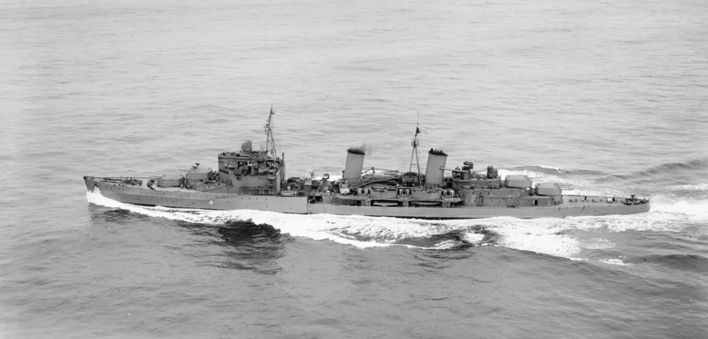 HMS Edinburgh (16)