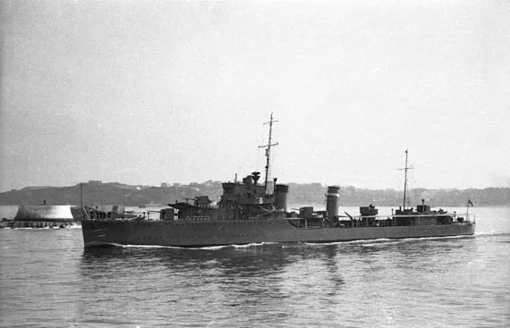 HMS Exmouth (H02)