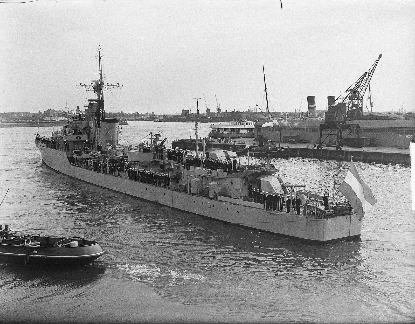HMS Serapis (G94)
