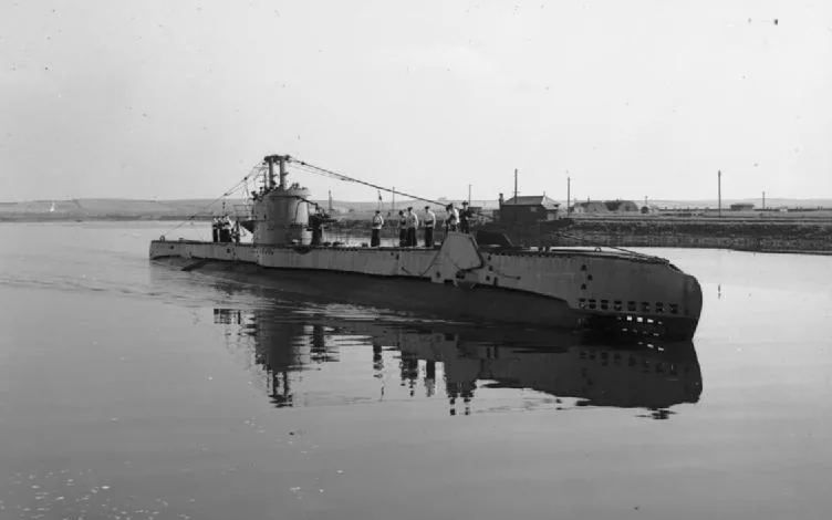 HMS Sirdar (P226)