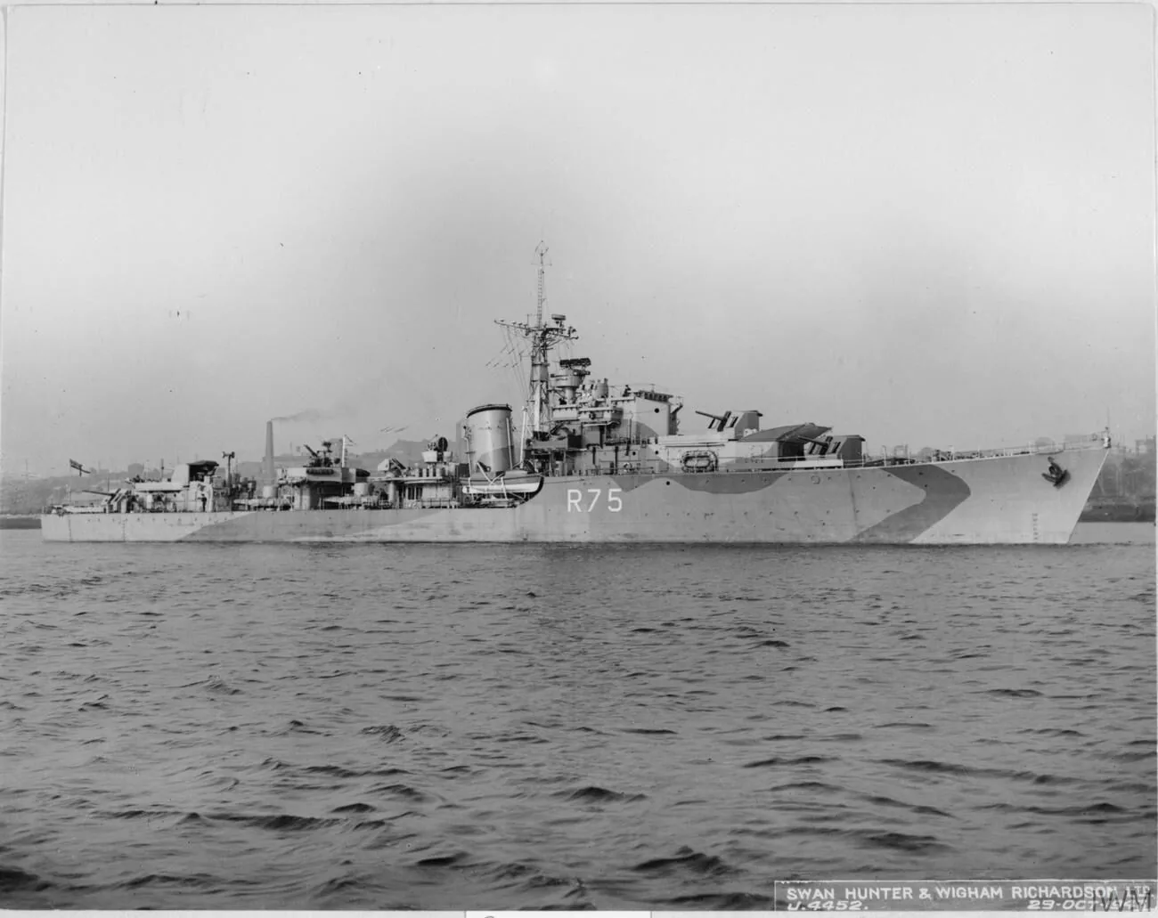 HMS Virago (R75)