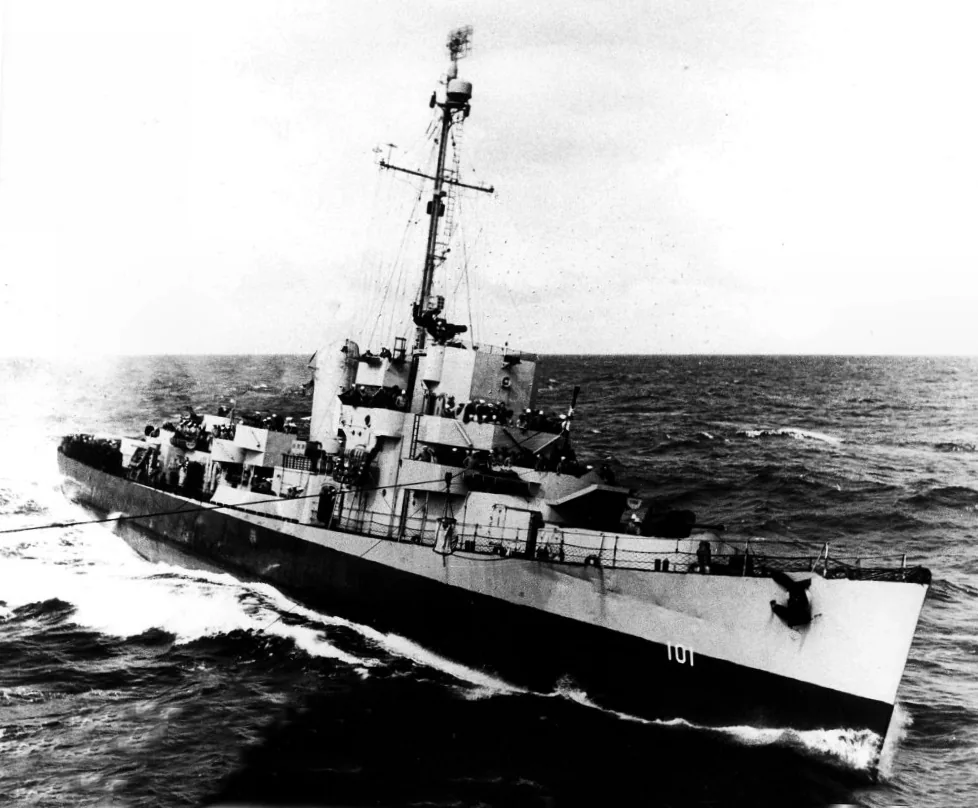 Brazilian destroyer Babitonga