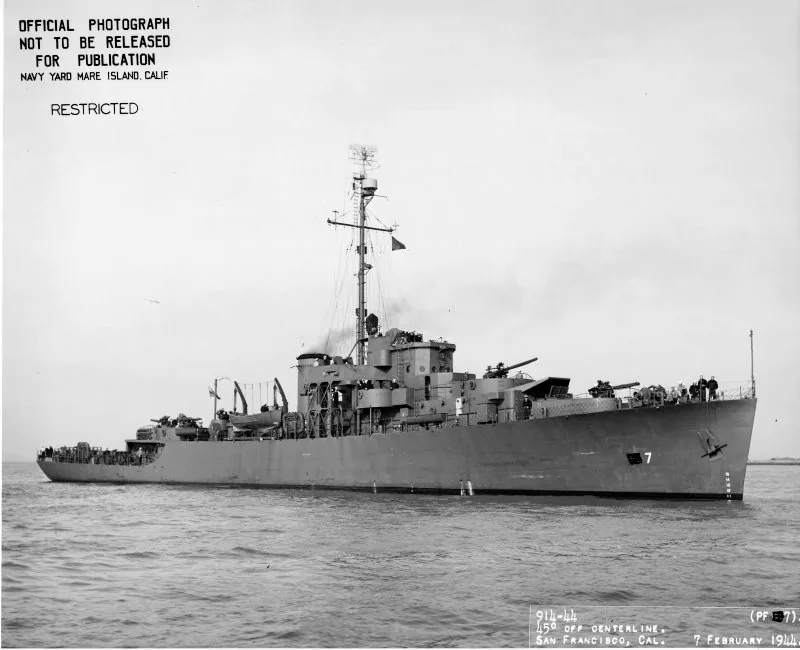 Soviet frigate EK-14