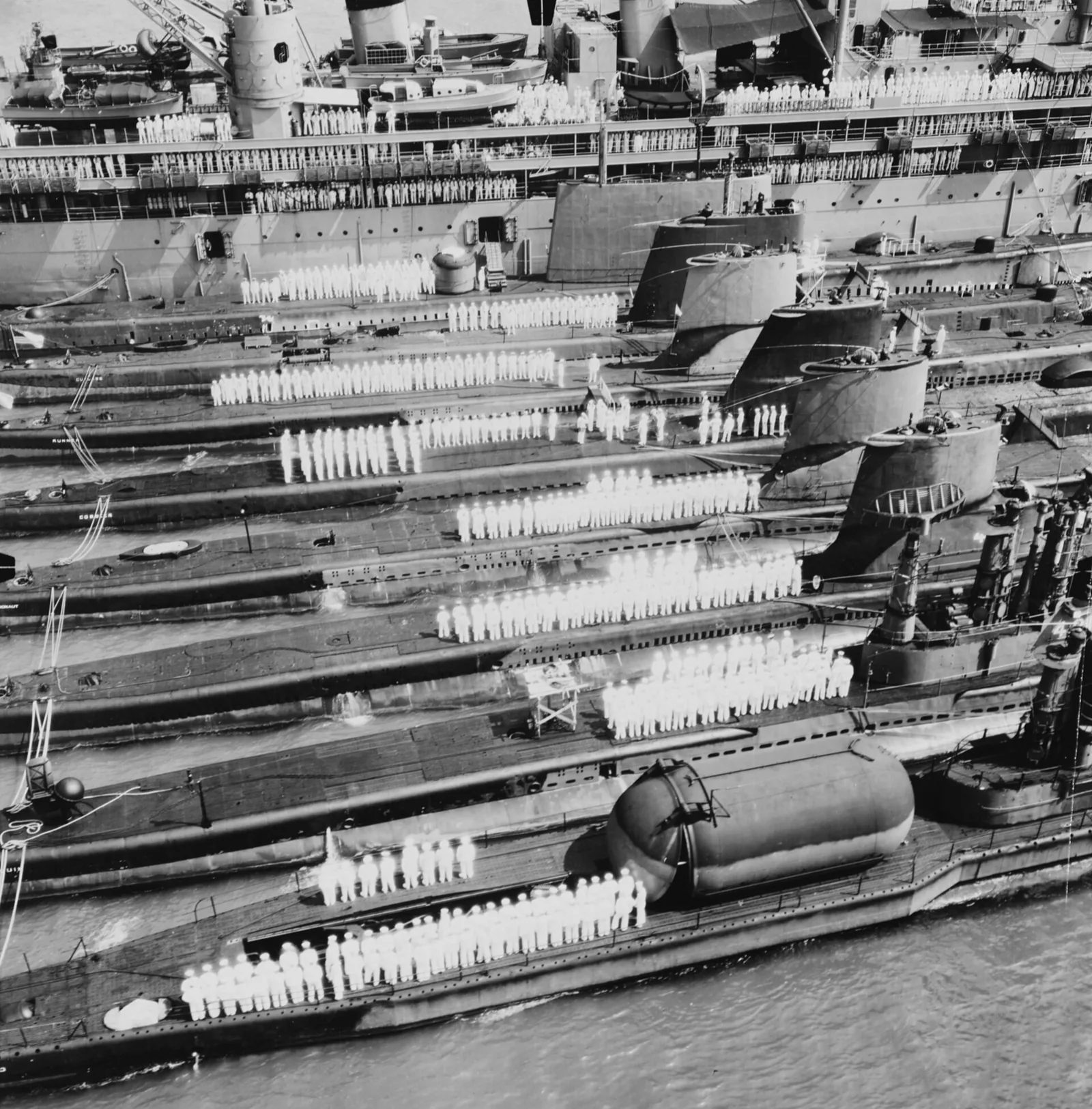 USS Argonaut (SS-475)