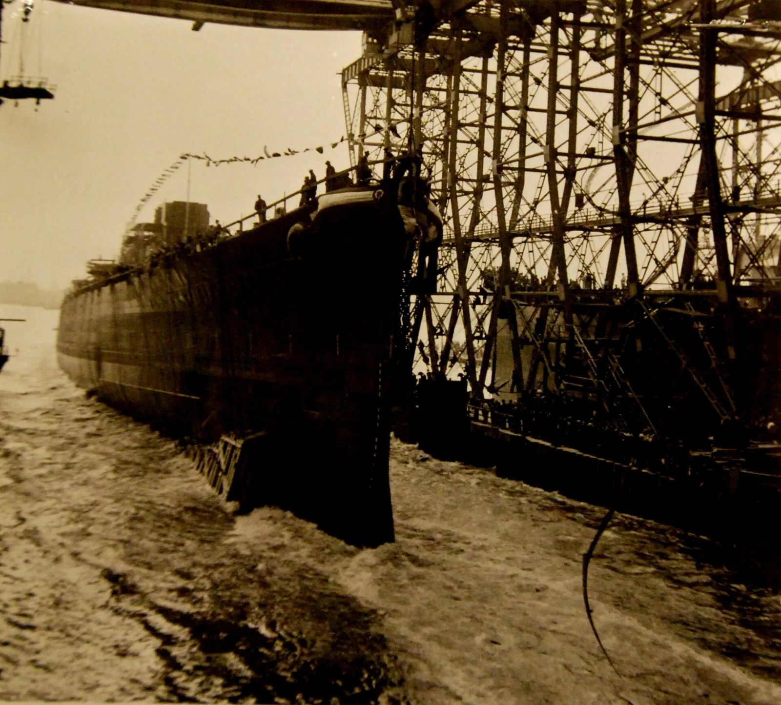 USS Denver (CL-58)