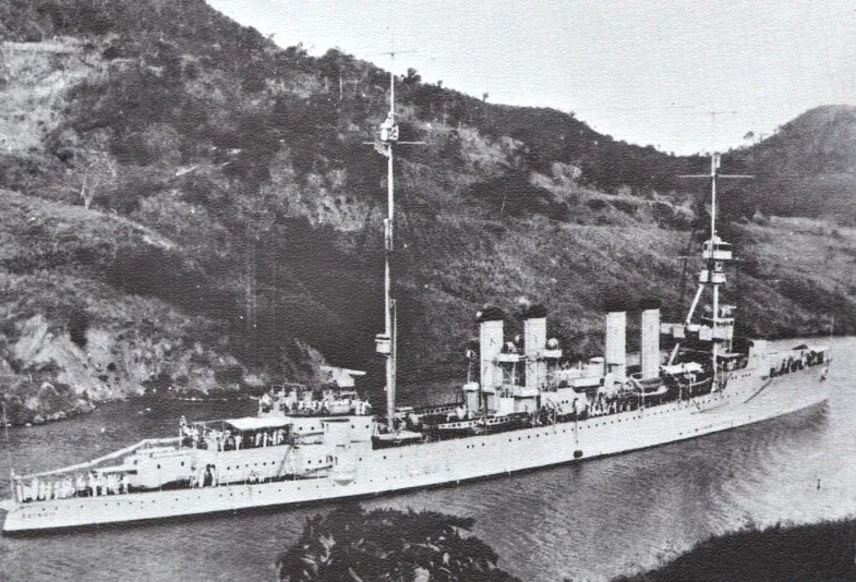 USS Detroit (CL-8)