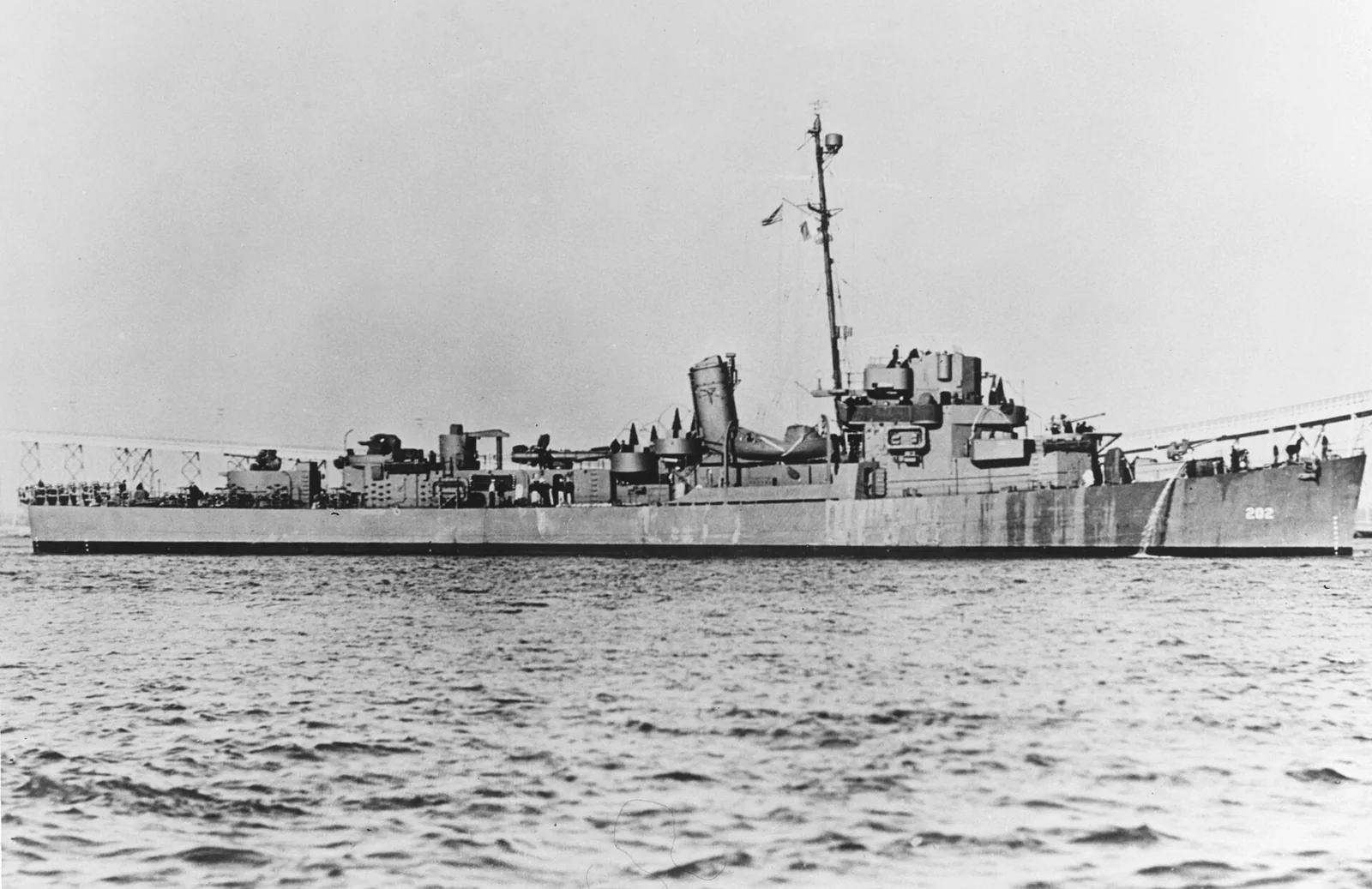 USS Eichenberger