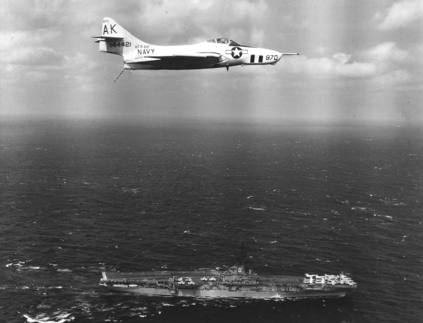 USS Essex (CV-9)