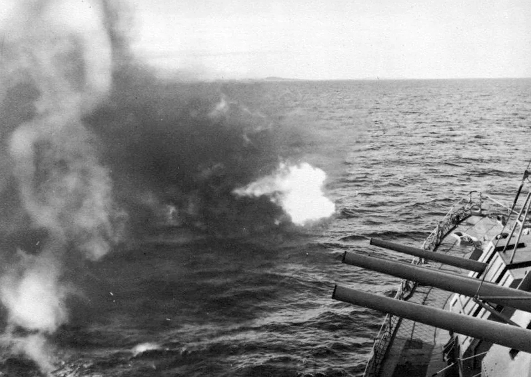 USS Everett F. Larson (DD-830)