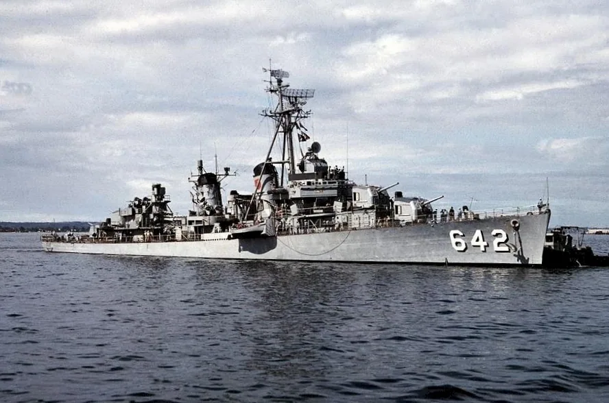 USS Hale (DD-642)