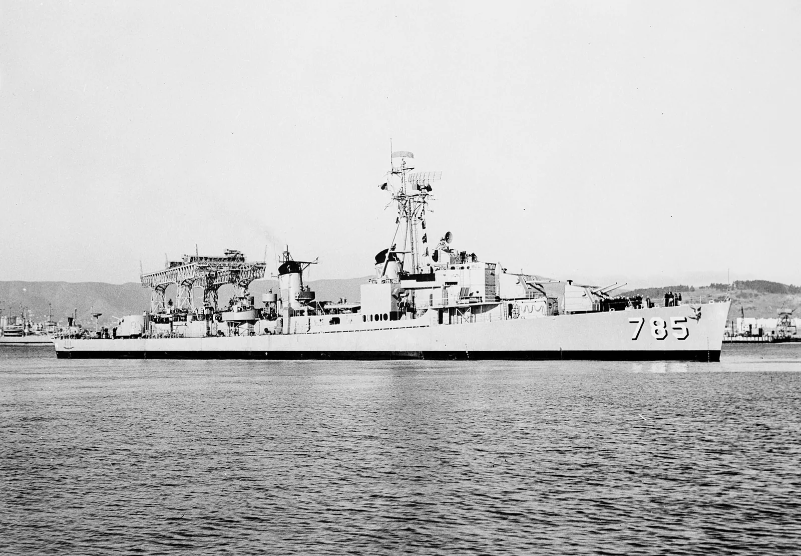 USS Henderson (DD-785)
