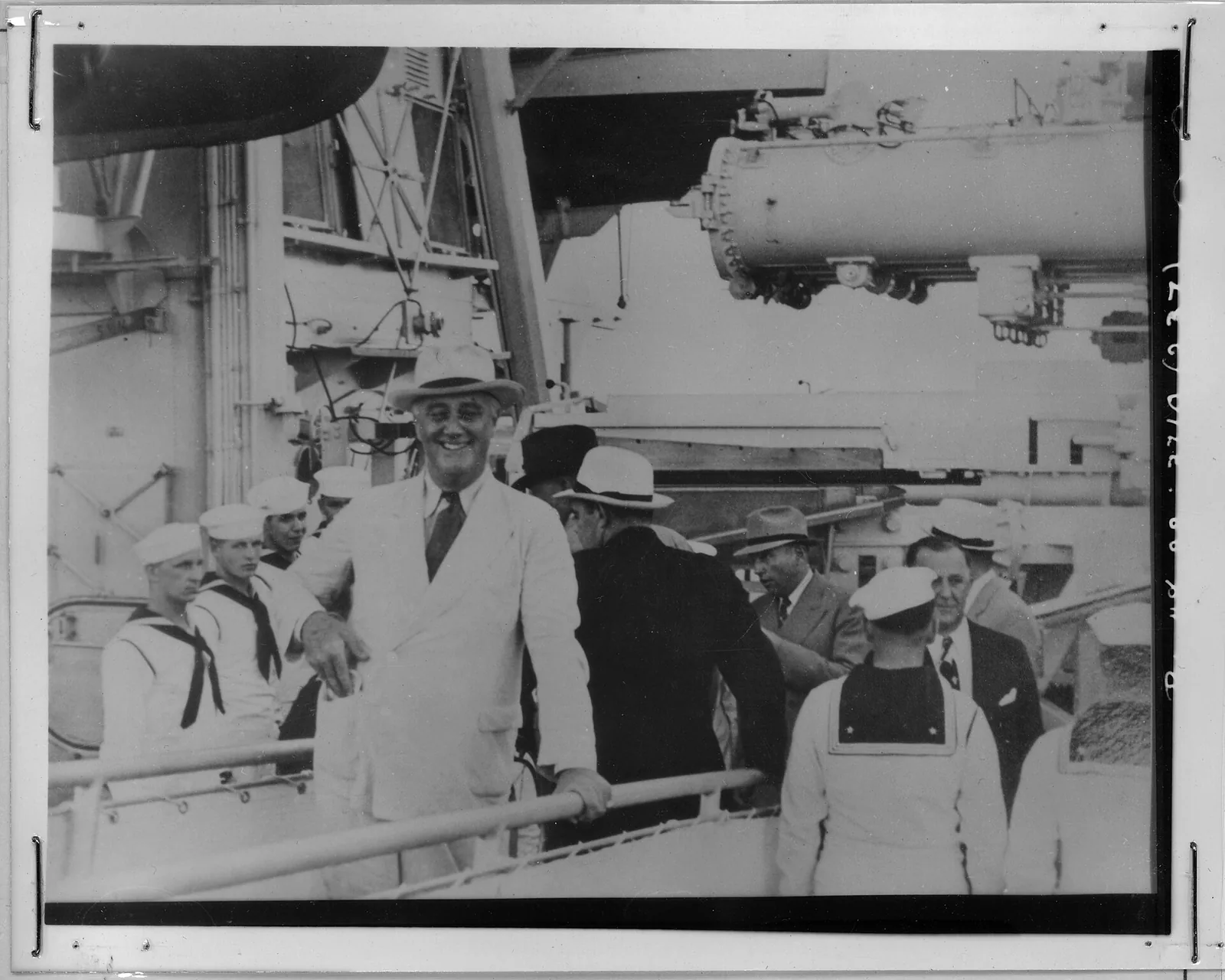 USS Houston (CA-30)