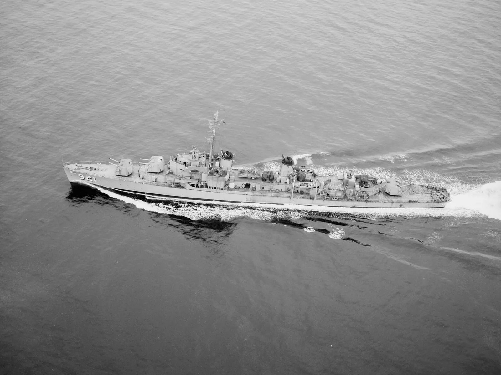 USS Johnston (DD-821)