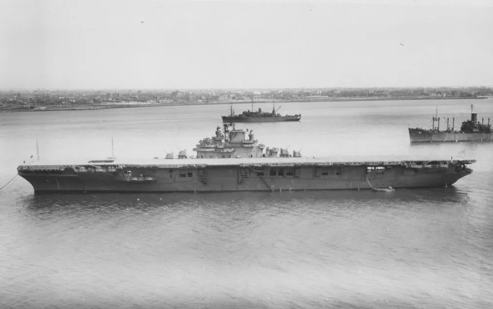 USS Kearsarge (CV-33)