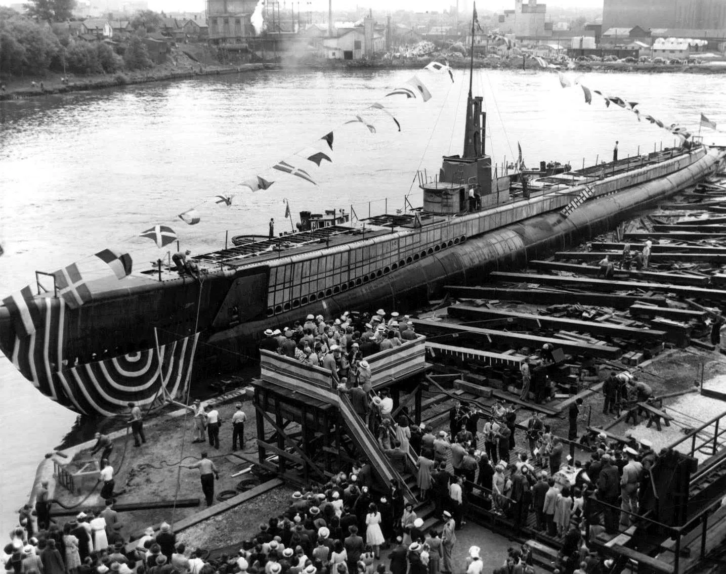 USS Lamprey