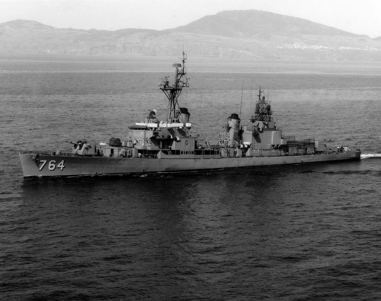 USS Lloyd Thomas (DD-764)