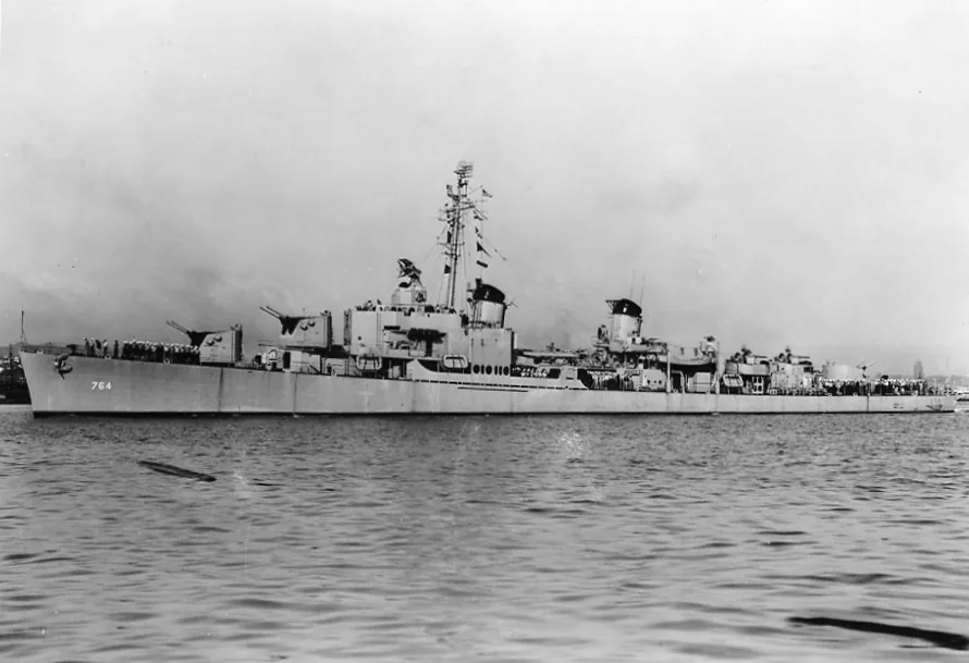 USS Lloyd Thomas (DD-764)