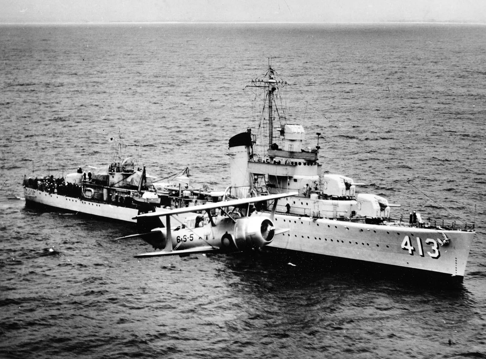 USS Mustin (DD-413)