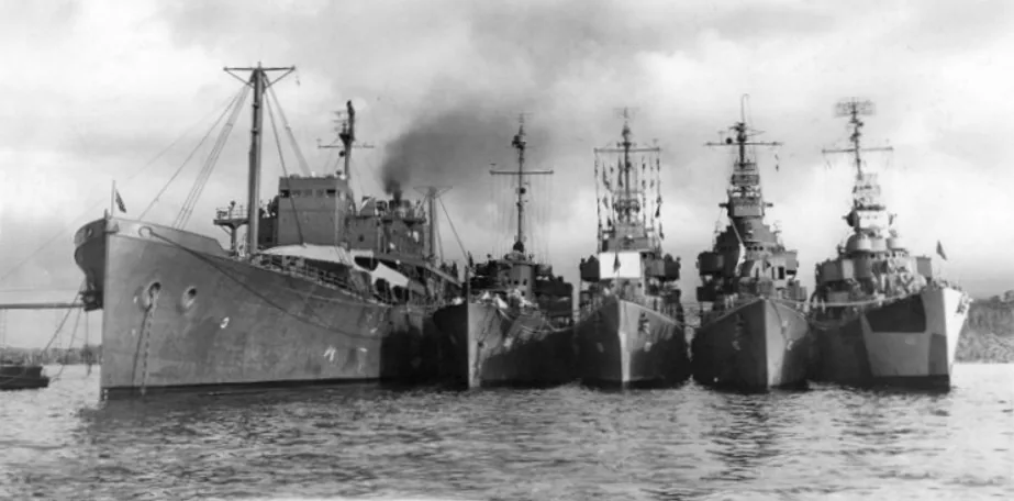 USS Mustin (DD-413)