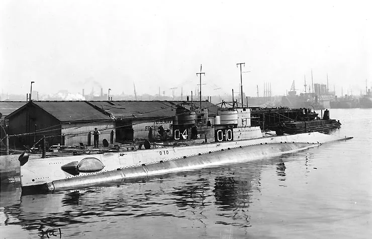 USS O-10