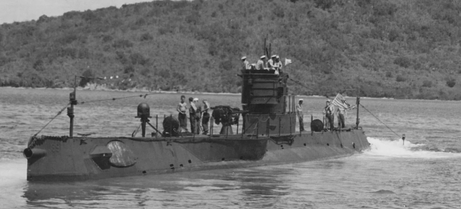 USS R-12