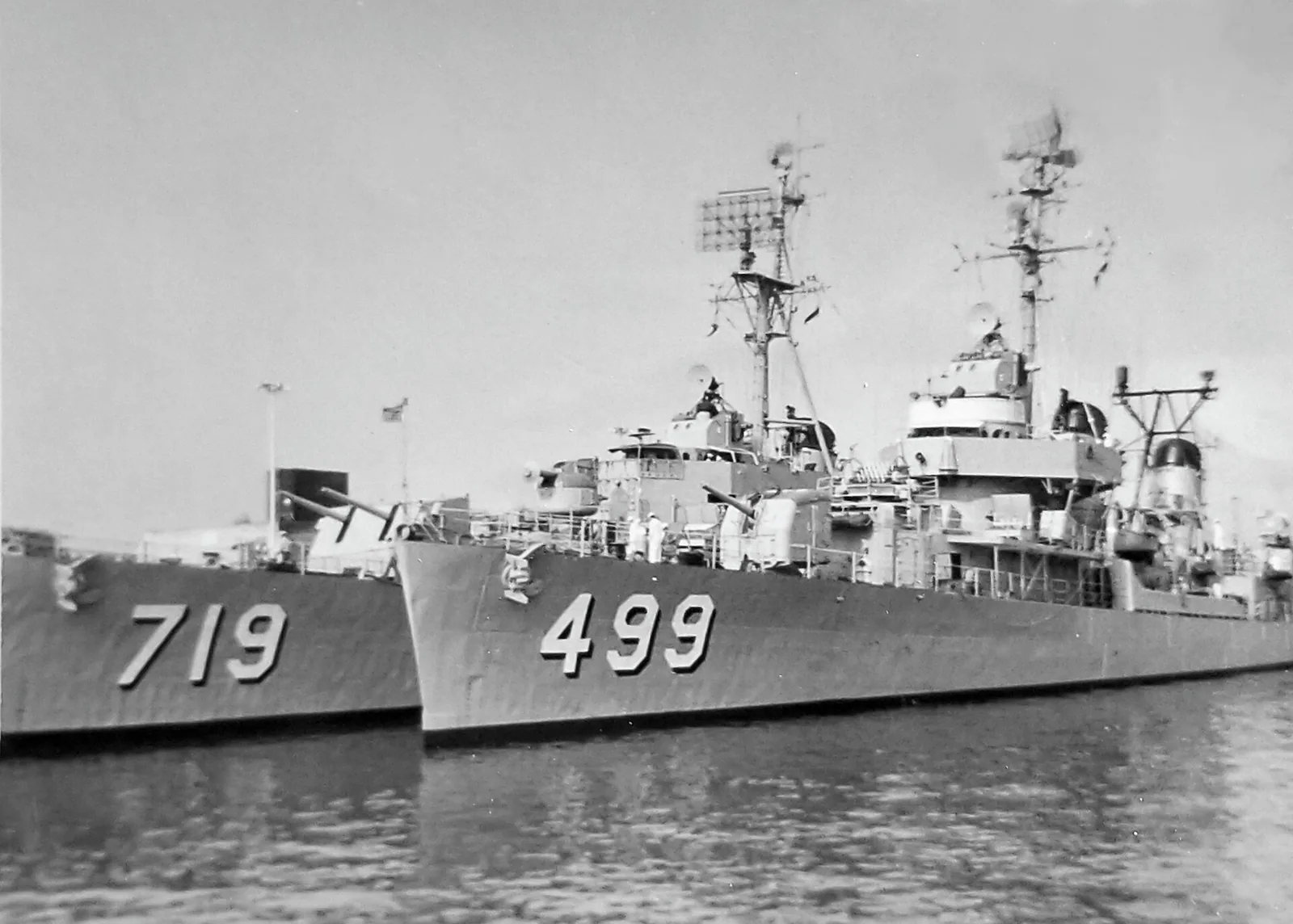 USS Renshaw (DD-499)