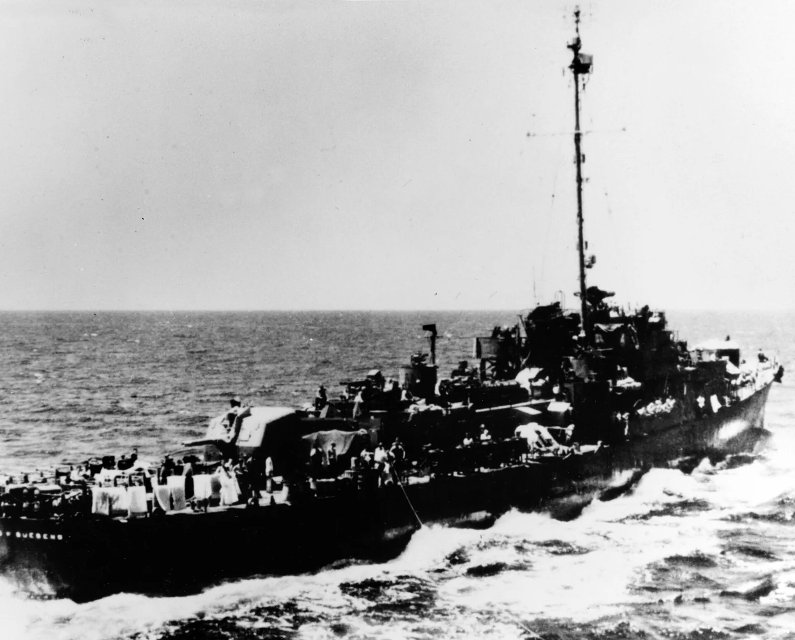 USS Richard W. Suesens