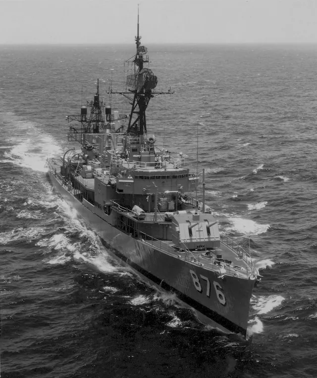 USS Rogers (DD-876)