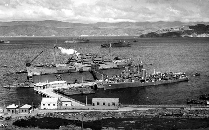 USS Russell (DD-414)