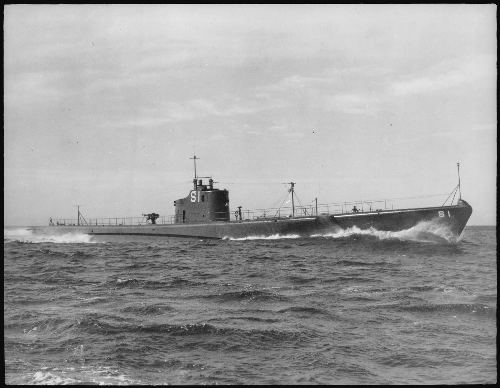 USS Salmon (SS-182)