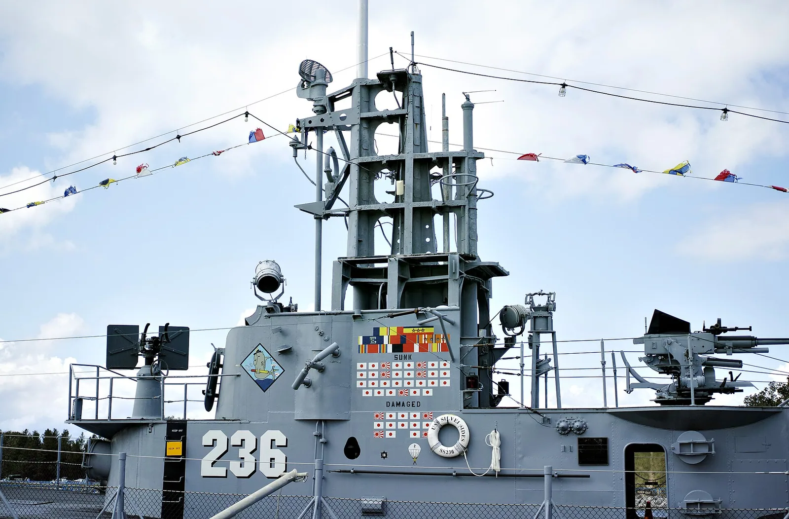 USS Silversides (SS-236)