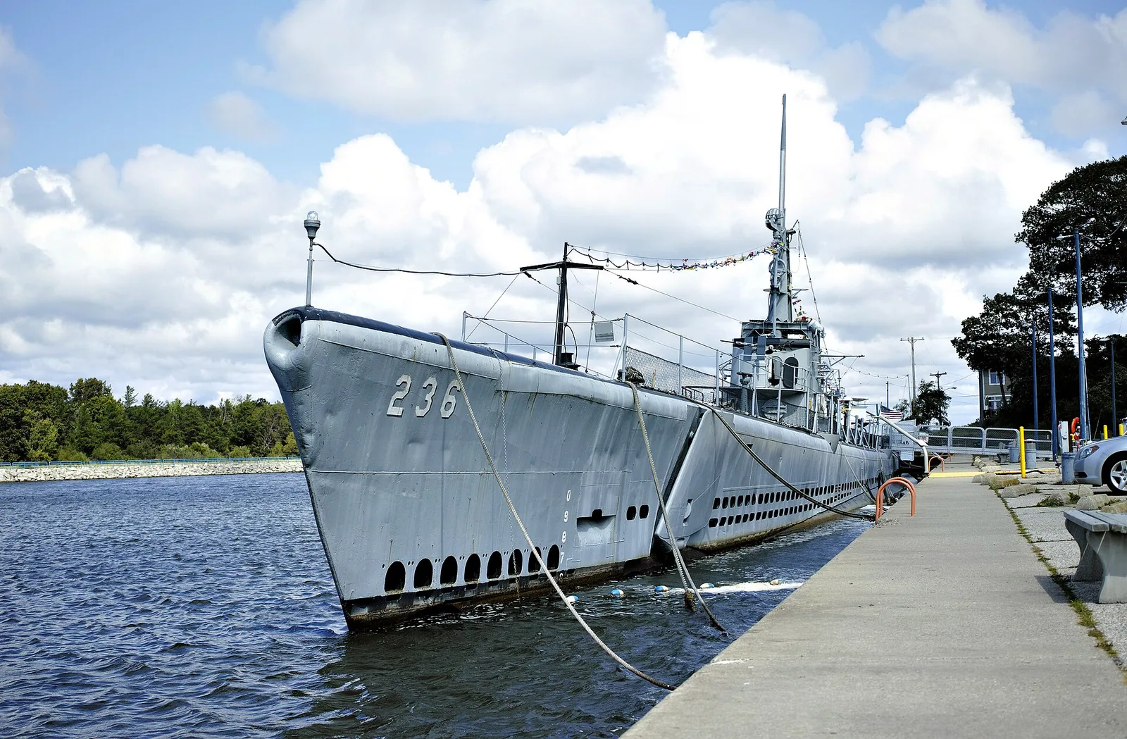 USS Silversides (SS-236)