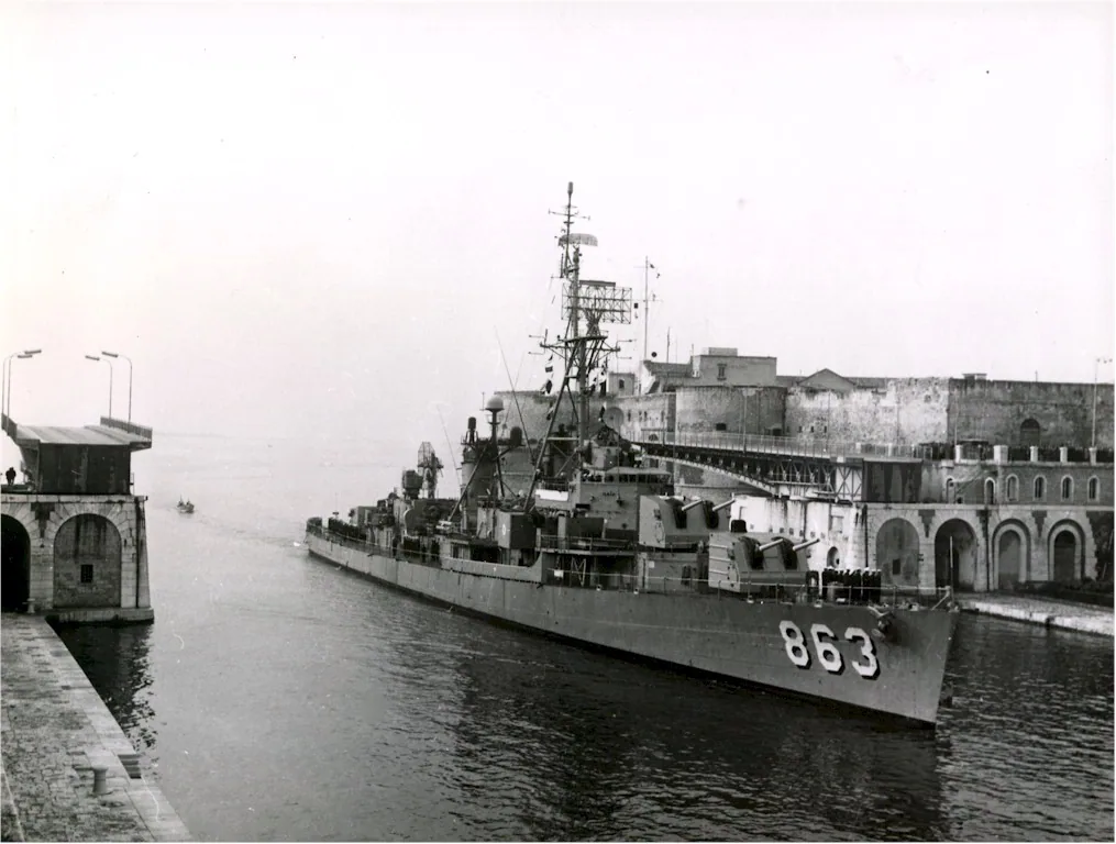 USS Steinaker
