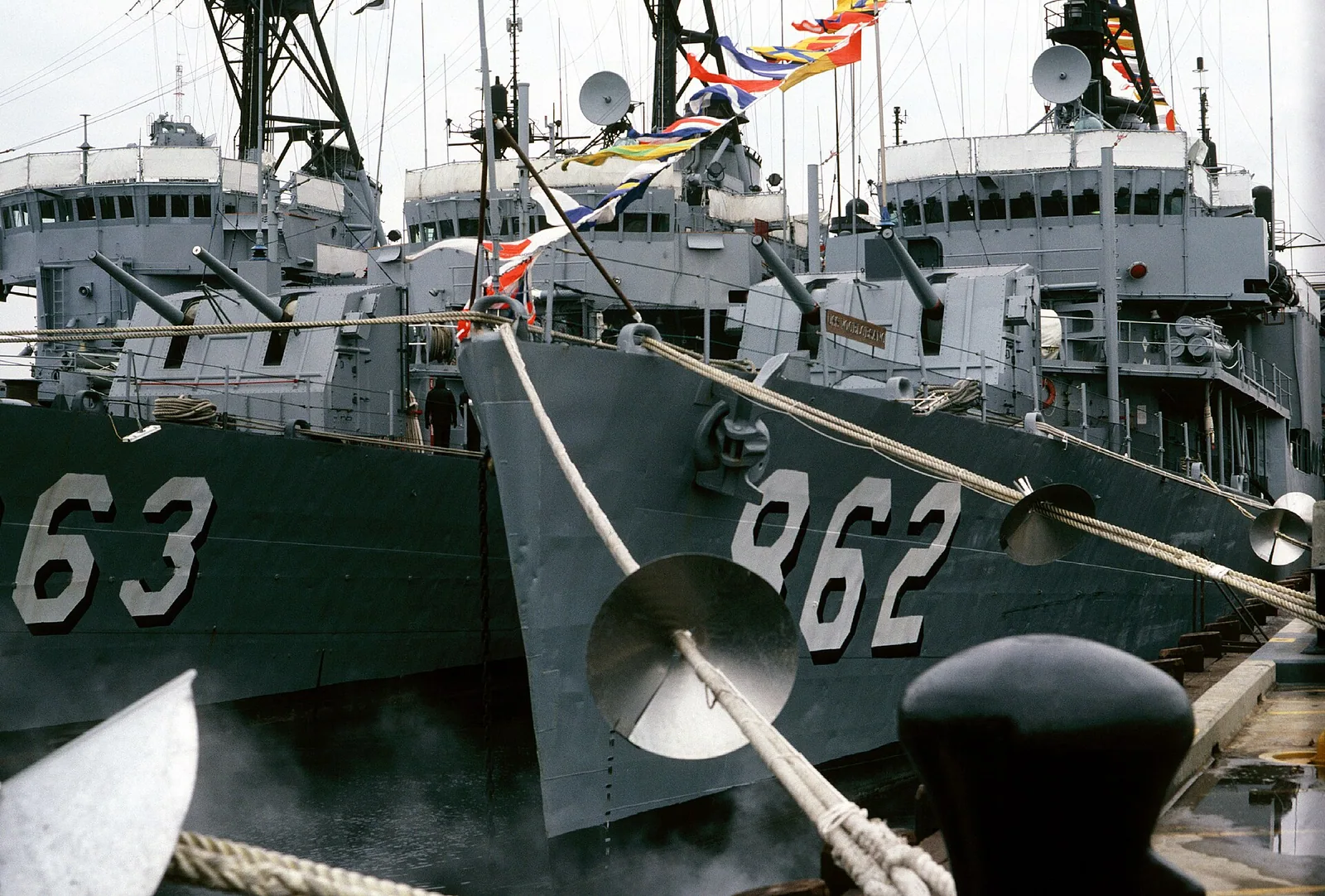 USS Steinaker