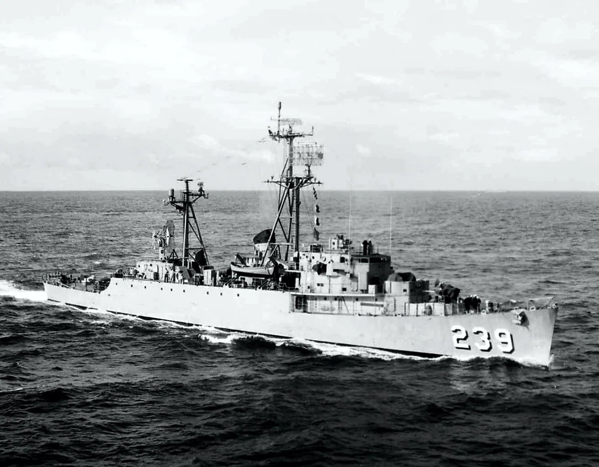 USS Sturtevant (DE-239)