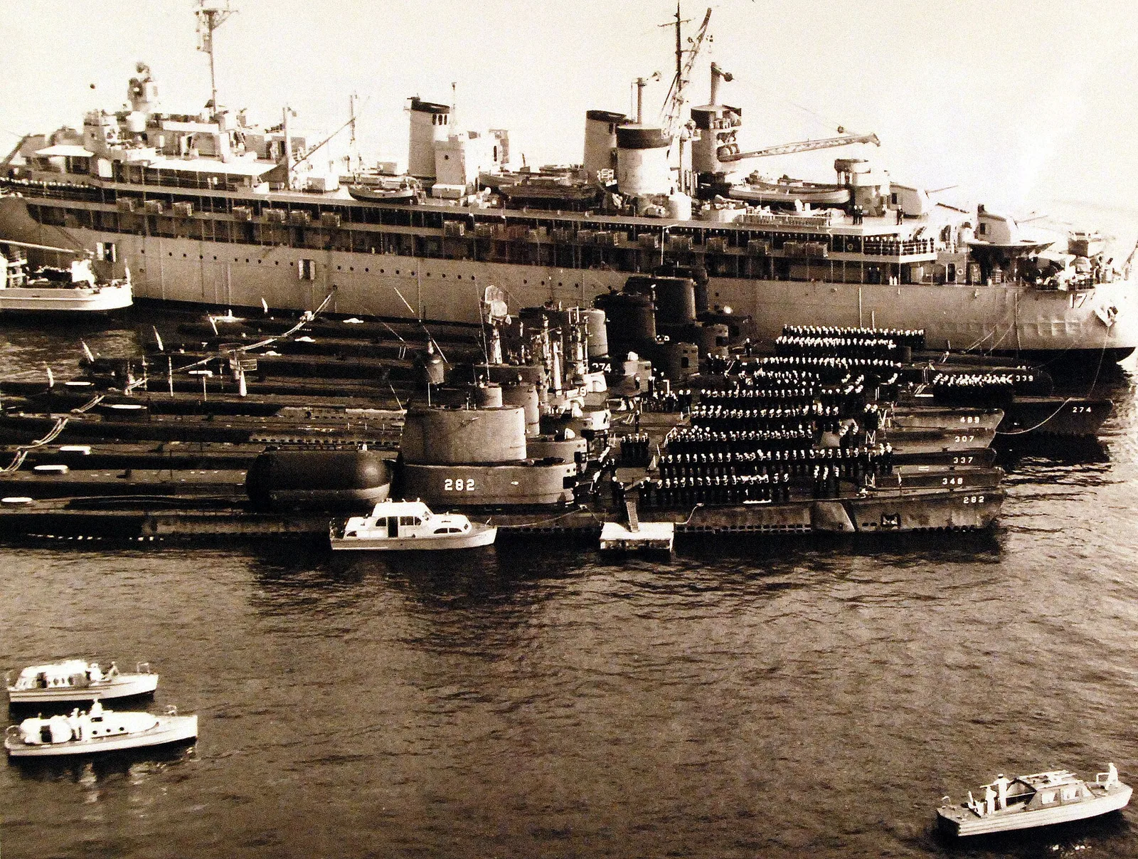 USS Tunny (SS-282)