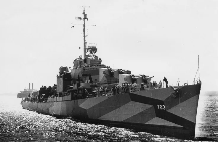 USS Wallace L. Lind