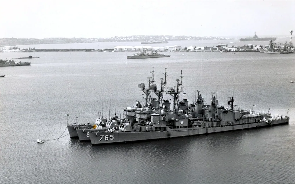 USS Warrington (DD-843)